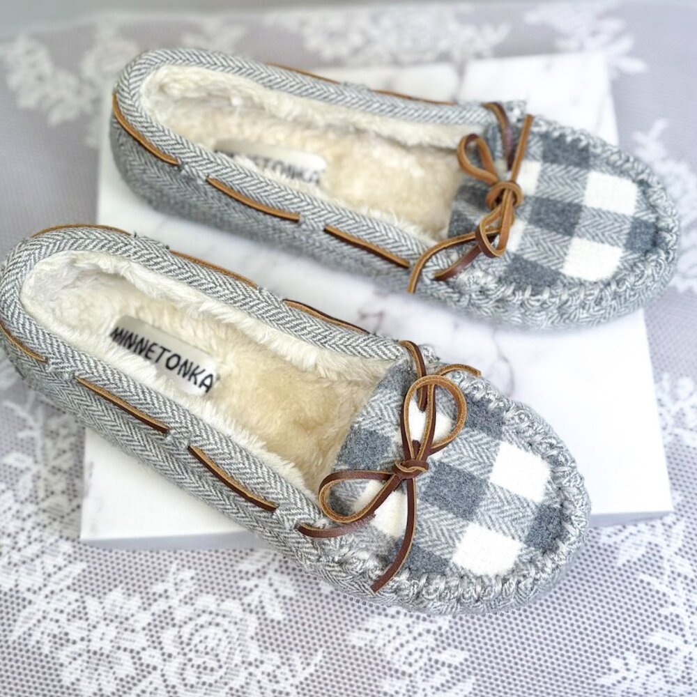 Minnetonka Cozy Wool Slippers Grey Herringbone Faux Fur Lining Slip On Shoe - Picture 2 of 8